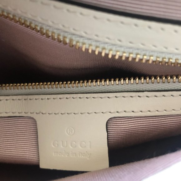 GUCCI | W&B Calf Leather Luxury Cross body Handbag | Arli Medium - Picture 4 of 13